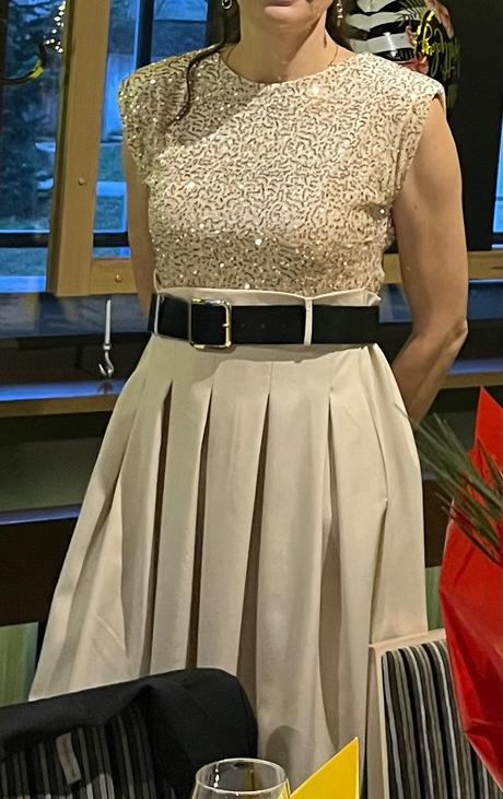 Krásne spoločenské šaty l, l