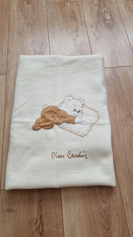 Kvalitná deka zn. pierre cardin, 