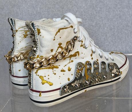 Štýlové tenisky, 37