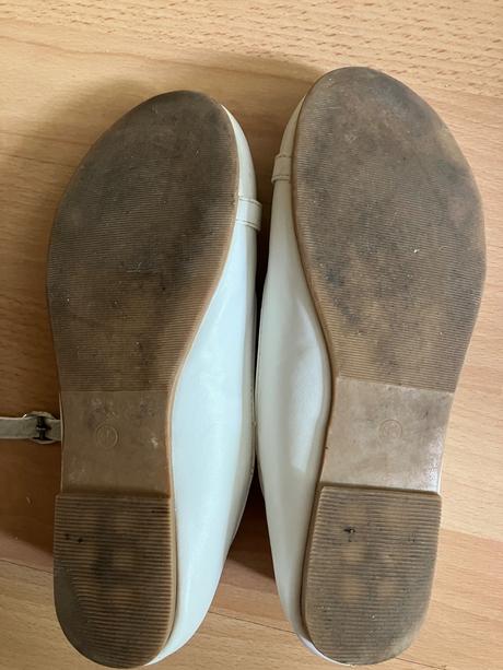 Biele balerínky, 35