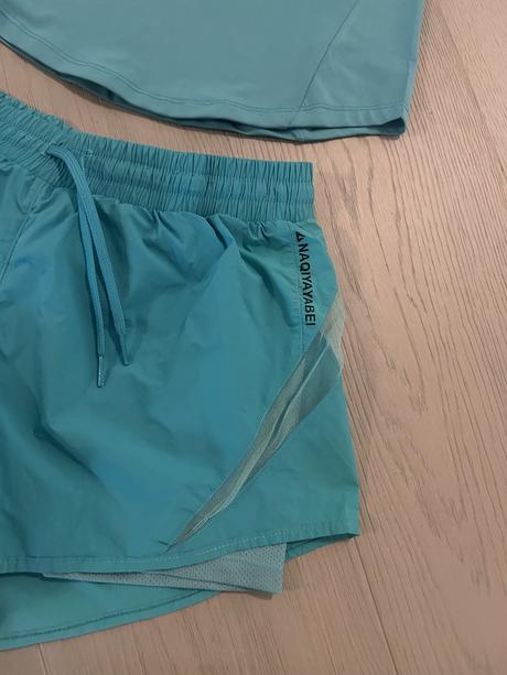 Športová súprava, l