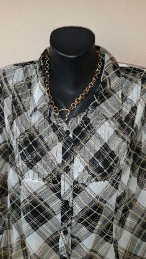 Károvaná blúzka voľného strihu, 48