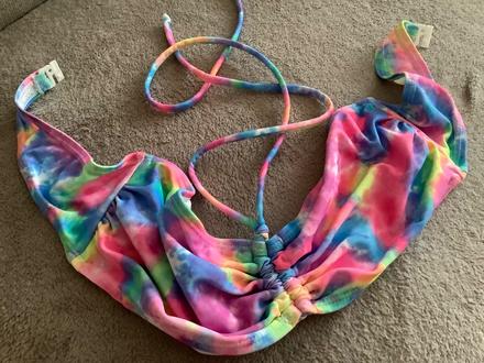 Podprsenka plaviek, 40