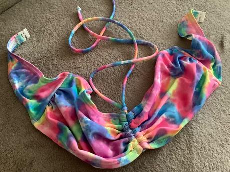 Podprsenka plaviek, 40