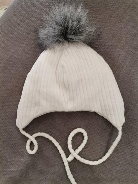 Kvietkovaná čiapka, marika,48