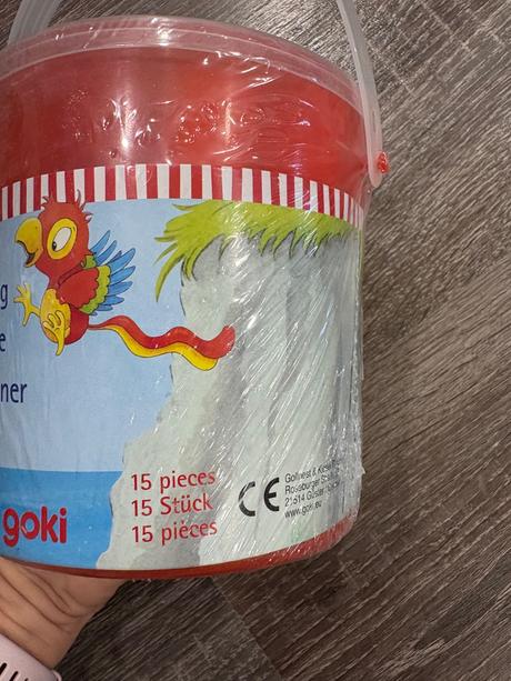 Goki farebne kriedy vo vedierku 15ks,