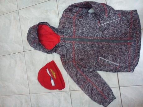 Bundička s kapuckou, 104