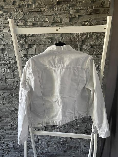 Superdry v.s, superdry,s