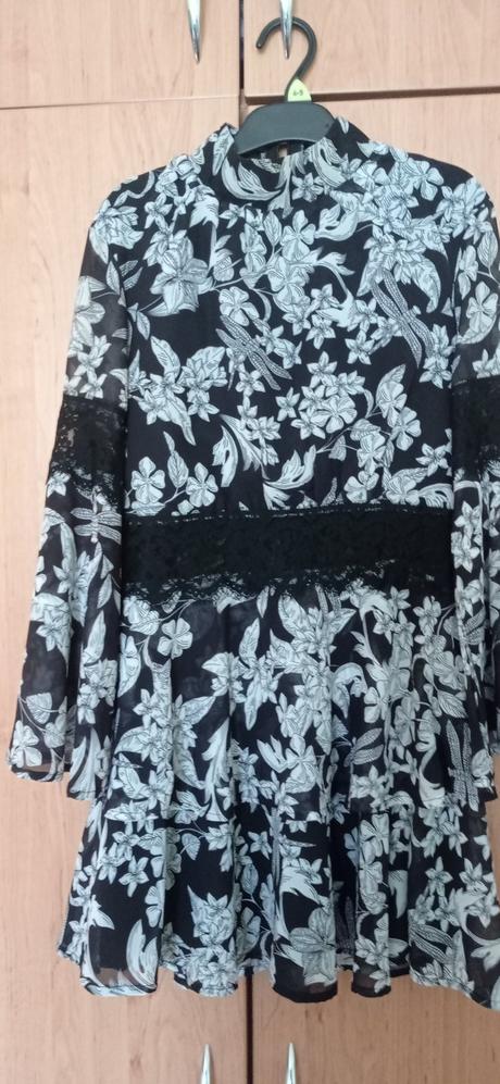 Dievčenské šaty, 36