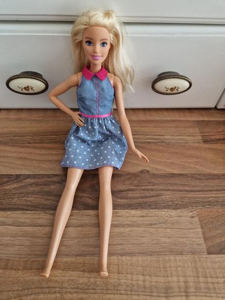 Barbie babika, 