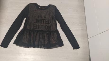 Top s priehľadnými rukávmi., s