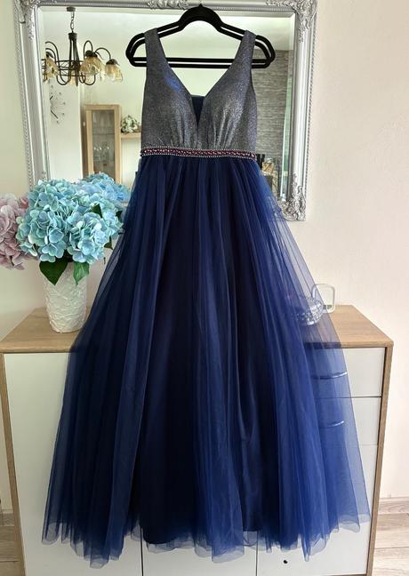 Modré tylové šaty, m