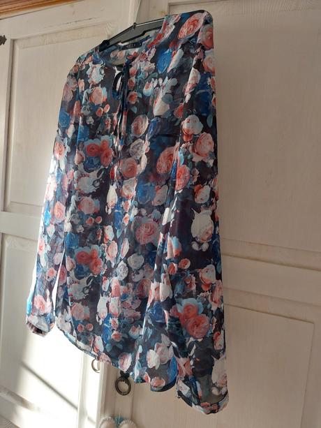 Letna bluzka s ruzami, mohito,xs