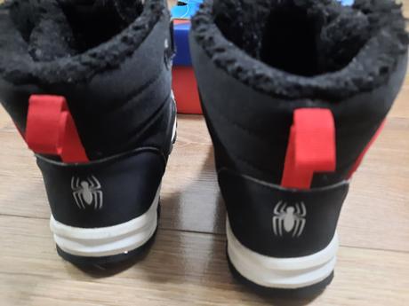 Svietiace čižmy spiderman, 31