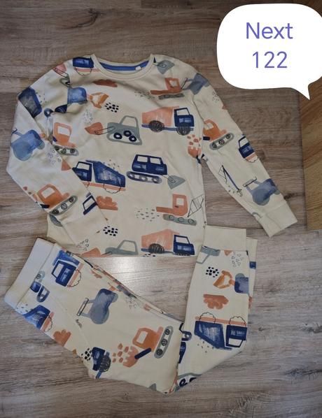 Pyžamo, next,122