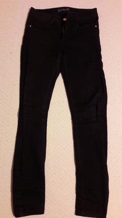 Čierne rifle, amisu,38