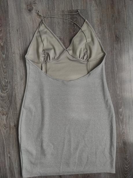 Strieborné elegantné šaty, l