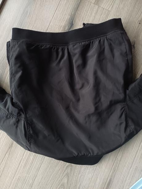 Čierna bomberka, h&m,122