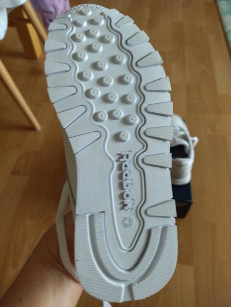 Celokozene tenisky rebook, 32