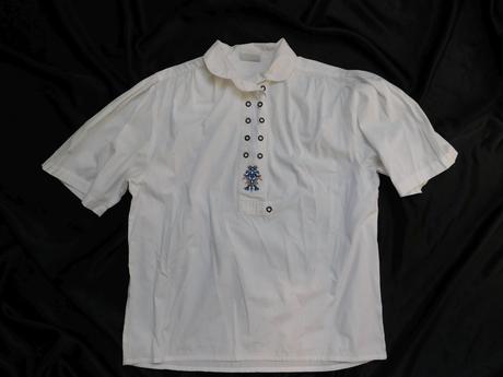 Kvalitna trechten bluzka/kroj, 42