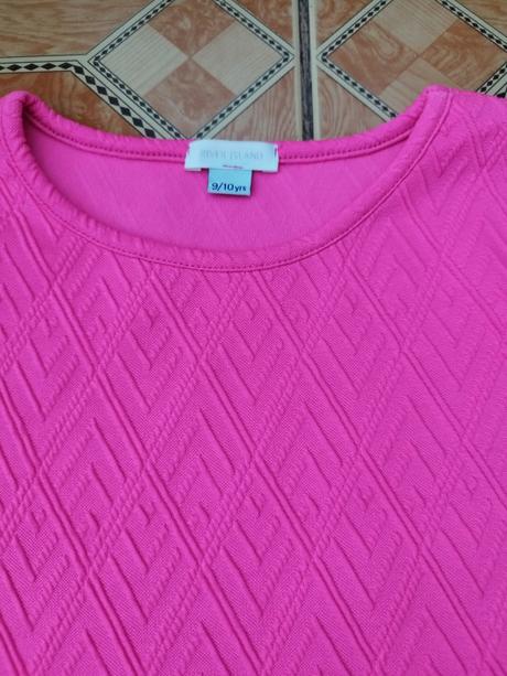 Crop top krikľavej farby, river island,134