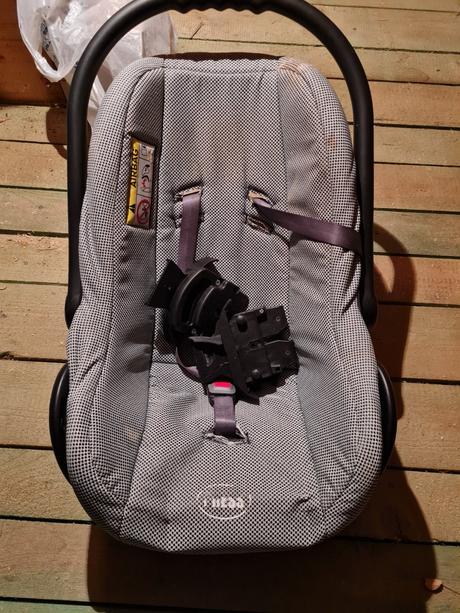 Predám kočík 3 kombinaciu, 