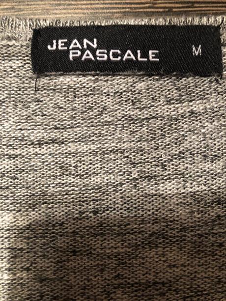 Pulover sedy s napismi m, m