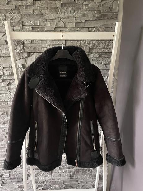 Pull&bear v.s, pull&bear,s