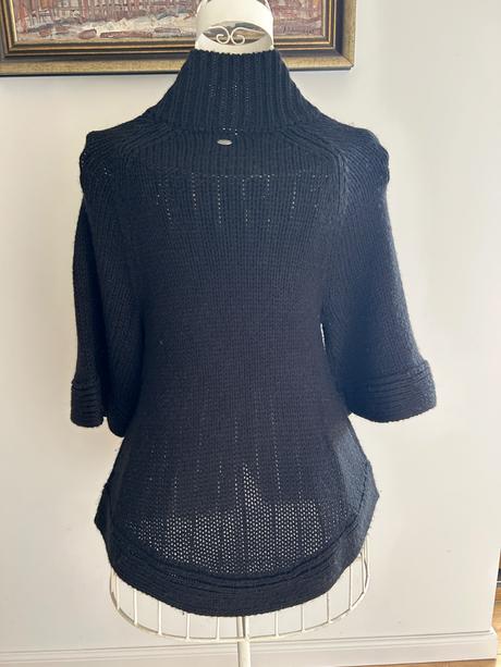 Teplý kardigan vhodný aj pre tehuľky, guess,m