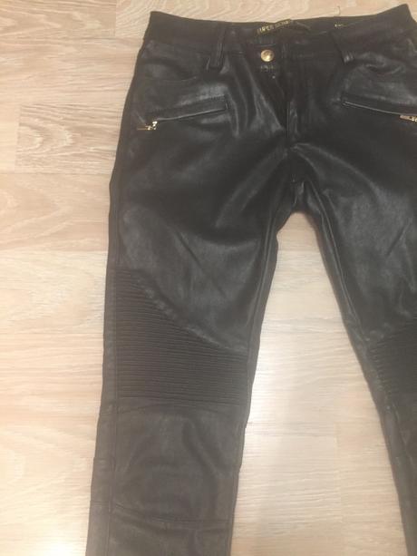 Koženkové skinny nohavice, 38