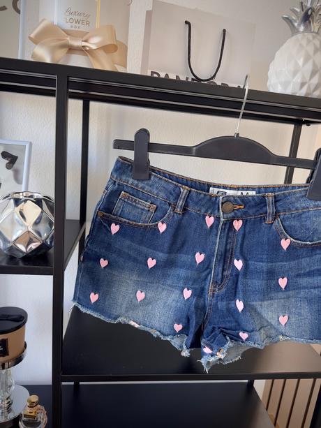 Denim šortky so srdiečkami, amisu,m