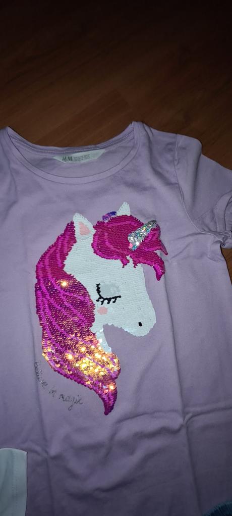 Tričká, sukňa a plavky, 122–134