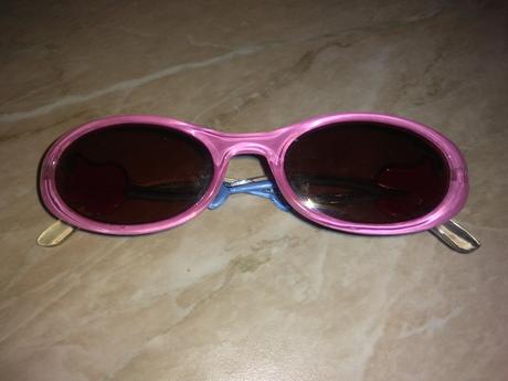 Dievčenské slnečné okuliare, 