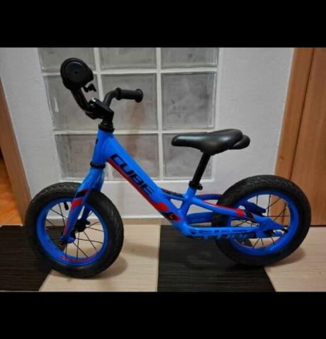 Odrážadlo cube cubie, 