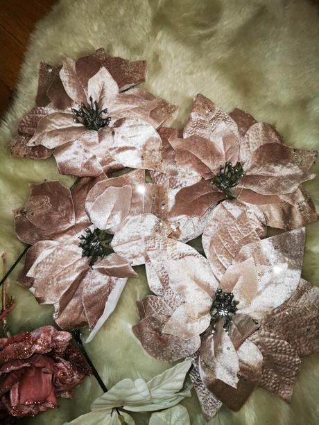 Komplet vianočný stromček + dekorácie, 