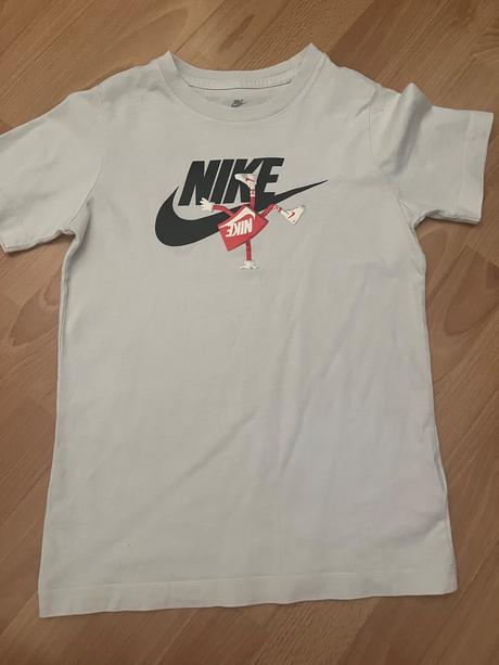 Teplakova suprava + tricko, nike,140