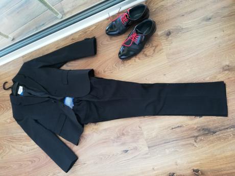 Spoločenské sako, 128