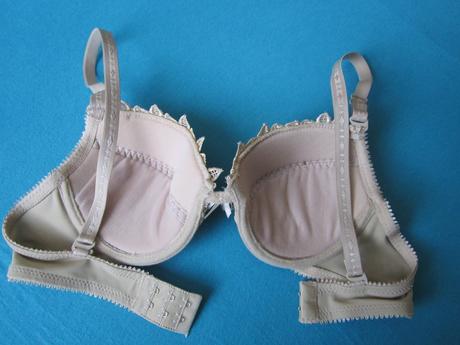 Dámska podprsenka--32/70, 70aa