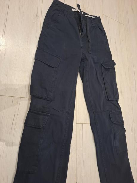 Bershka nohavice straihgt multicargo, bershka,32