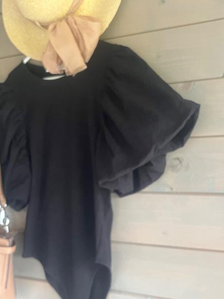 Elegantné čierne body s puff rukávmi (veľkosť s), zara,s
