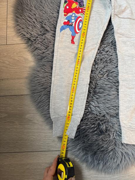 Avengers teplakova suprava, 128