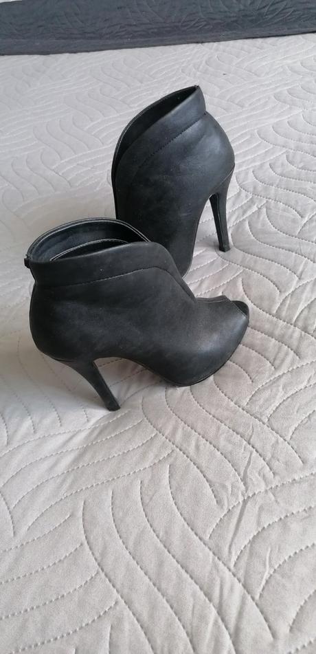 Kotnikove topánky, 36