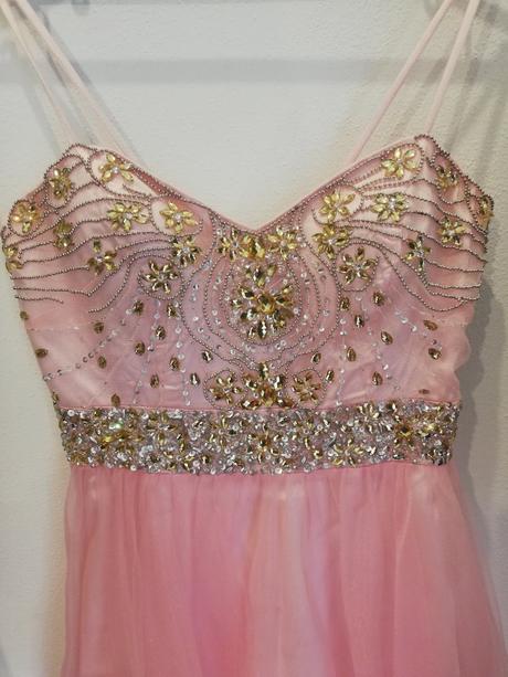 Spoločenské šaty krátke, 36