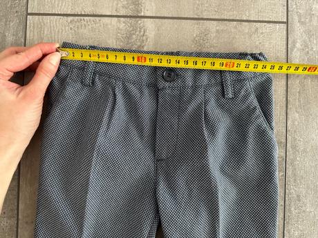 Elegantné nohavice, 92