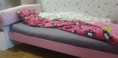 Posteľ, šírka (cm): 90,dĺžka (cm): 160