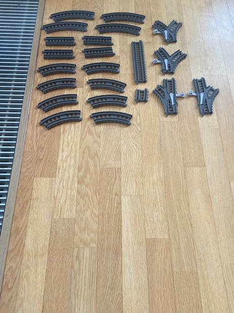 Predám vlakovú dráhu vláčik tomáš aj s vláčikmi, 