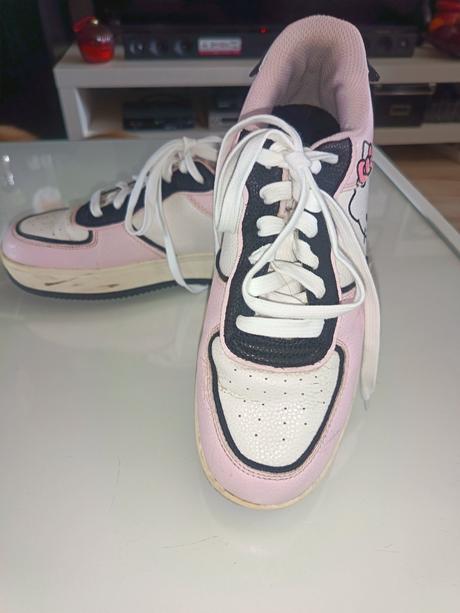 Hello kitty tenisky 39, bershka,39