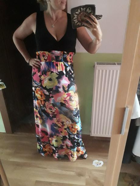 Kvetinové maxi šaty boohoo, 42