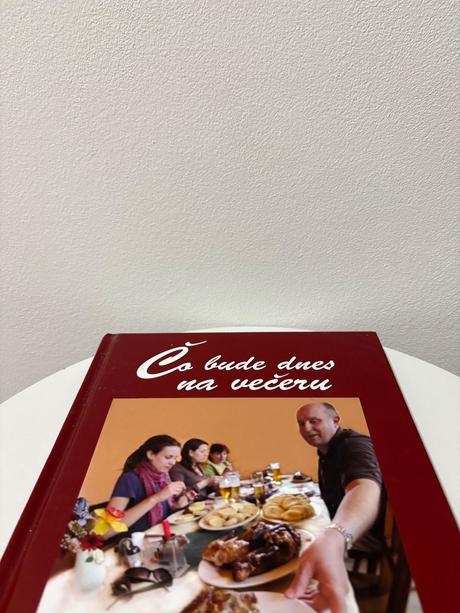 Kniha čo bude dnes na večeru, 
