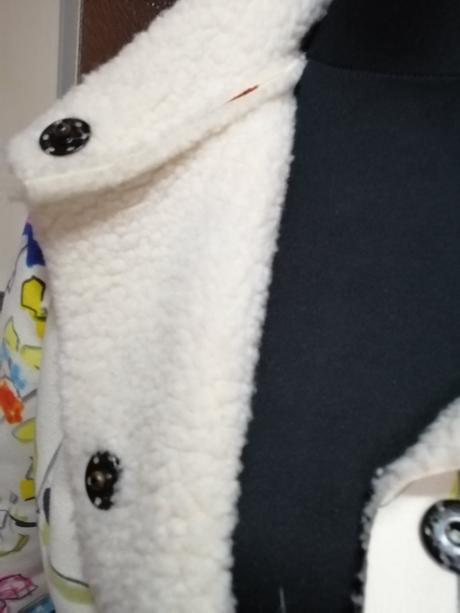 Luxusný kozusinovy kabat, s